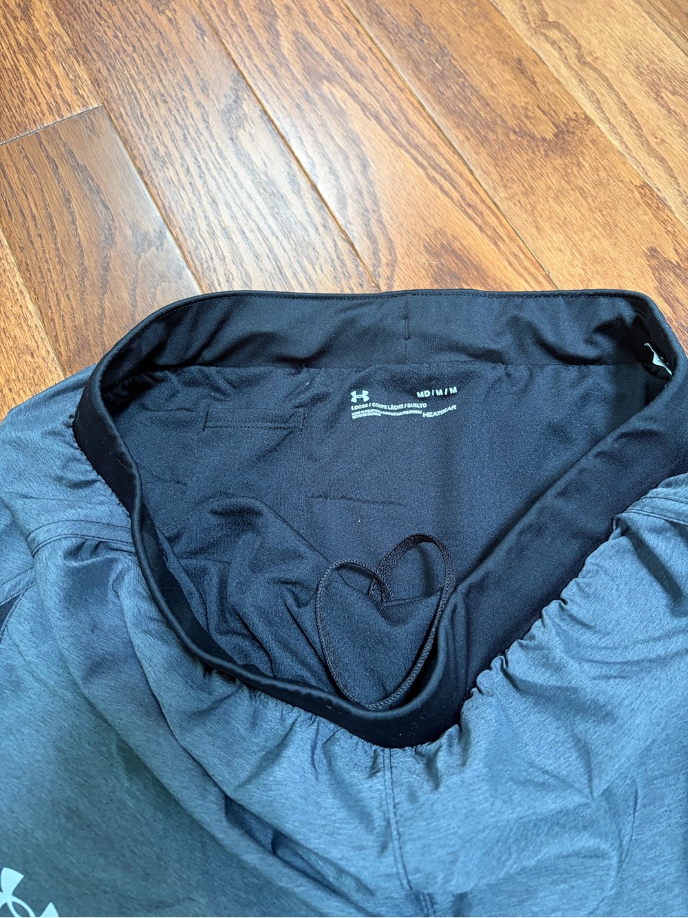 Under Armour Dark Gray and Black Women's Running Shorts Size M - Picture 6 of 6